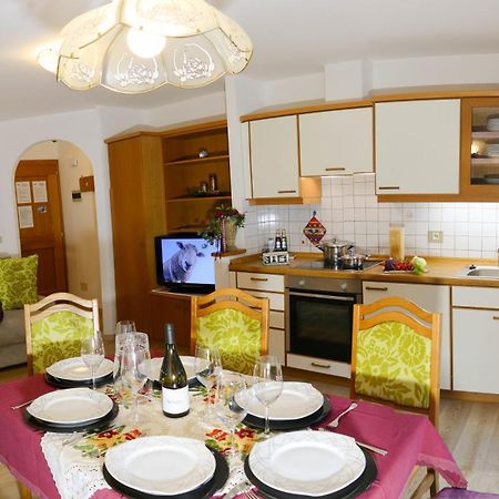 Villa Artic Apartments Campitello di Fassa Extérieur photo